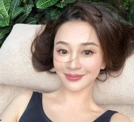 娱乐吃瓜戚薇要退圈了吗,戚薇宣布退圈？揭秘娱乐圈最新传闻背后的真相